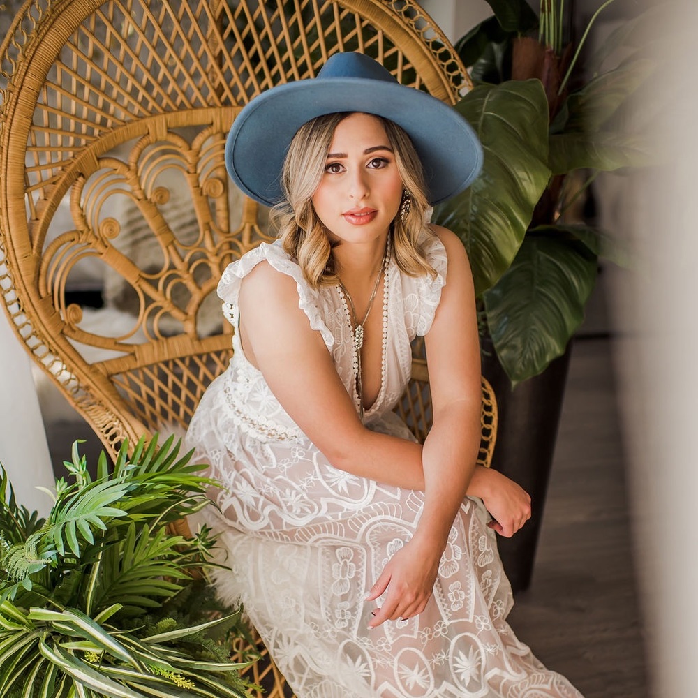 Meet your Posher, Carla